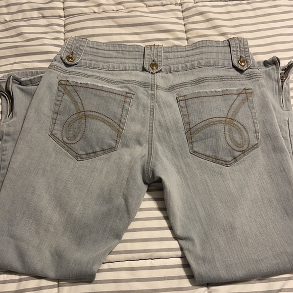 Rue 21 Jean Capris - Picture 2 of 3
